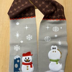 Nintendo store super Mario yoshi winter holiday scarf new with tags!